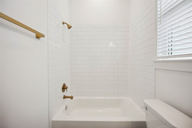 Building Photo - 4602 Indie Hts Ln