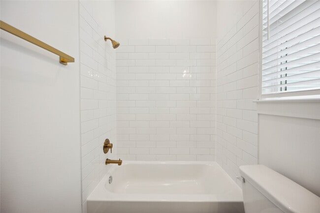 Building Photo - 4613 Indie Hts Ln