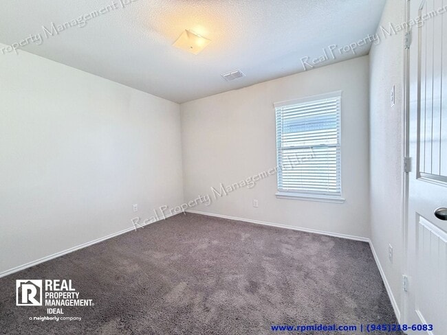 Building Photo - 4009 Bighorn Dr