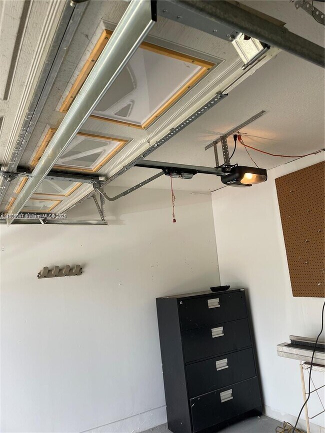 Building Photo - 11224 SW 59th Pl