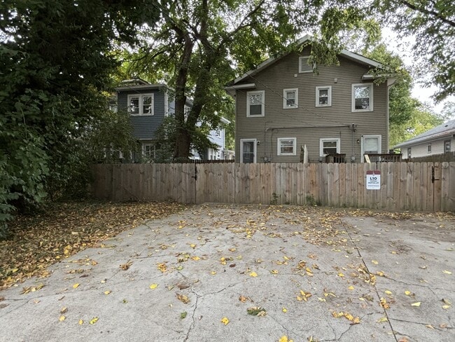 Building Photo - 4246 Graceland Ave