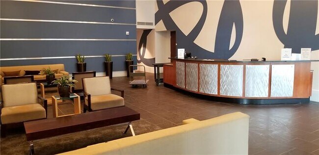 Building Photo - 400 W Peachtree St NW