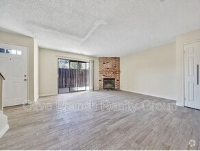 Building Photo - 818 Alta St