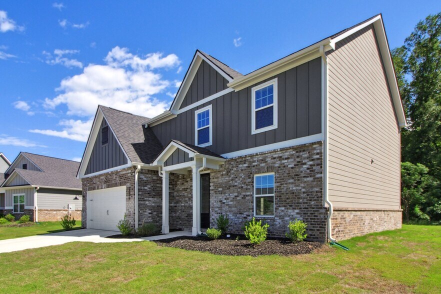 Building Photo - 3220 Azteca Way
