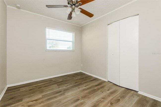 Building Photo - 5801 Abercorn Dr
