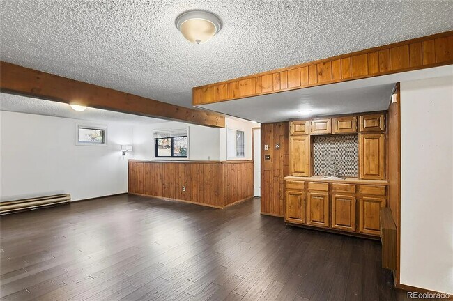 Building Photo - 6136 High Dr