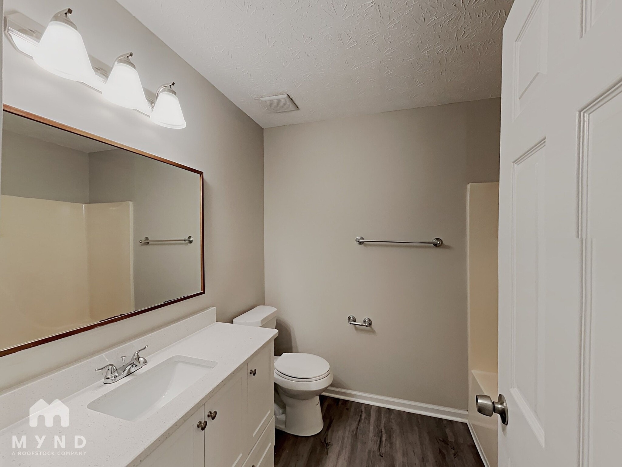 Building Photo - 204 Eagles Crest Ct