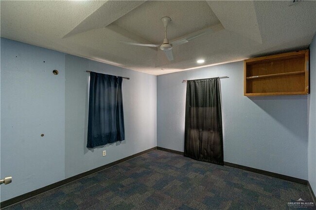 Building Photo - 20 S Olivarez St