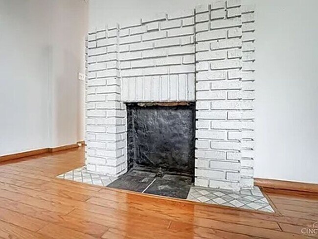 Building Photo - 2705 Hackberry St