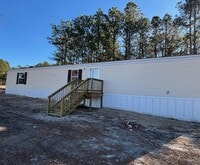 Building Photo - NEW 3 BED 2 BATH MOBILE HOME!