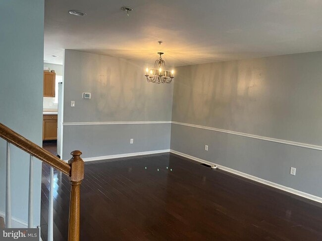 Building Photo - 313 Glenn Rose Cir