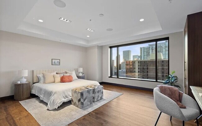 Building Photo - A Landmark Luxury Residence Above the City, Denver at Its Finest