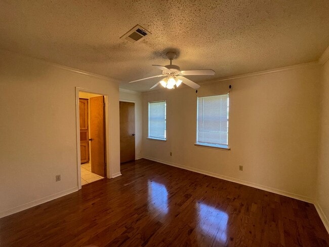 Building Photo - Convince is the key! Make the call today!