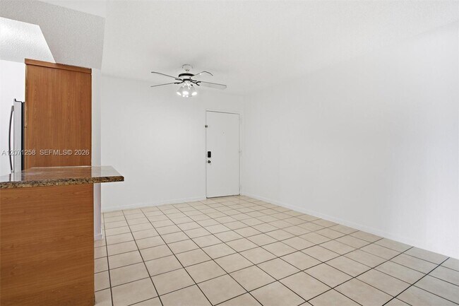 Building Photo - 810 SW 129th Pl