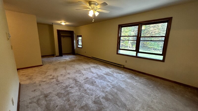 Building Photo - 916 Kings Rd