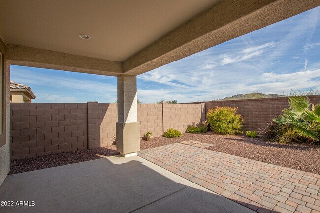 Building Photo - 8451 S 164th Dr