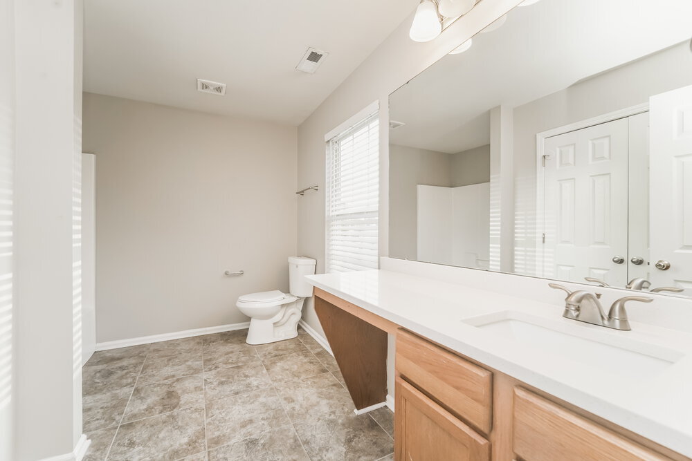 Building Photo - 1722 Ledson Ct