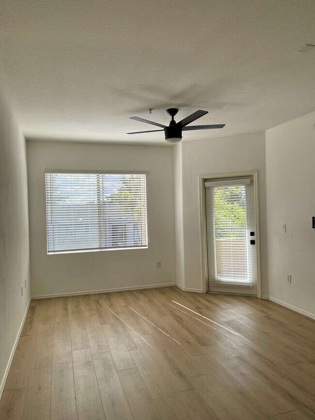 Building Photo - 18416 N Cave Creek Rd