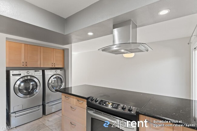 Building Photo - 2 br, 1.5 bath Condo - 125 Connemara way, ...