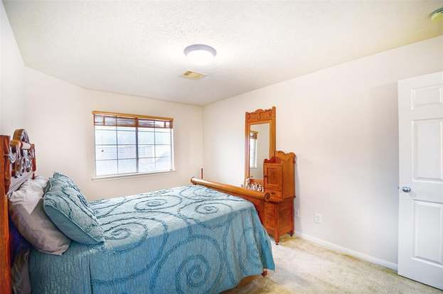 Building Photo - 2540 Pelican Dr