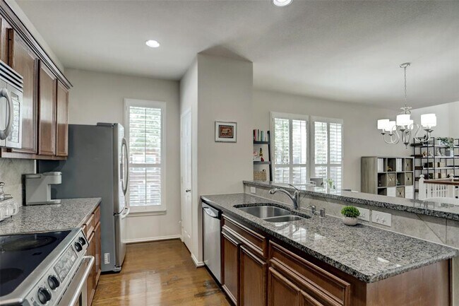 Building Photo - 3002 Terrace Hills Ln