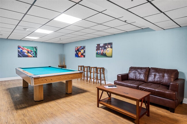 Building Photo - 1201 S Ocean Dr