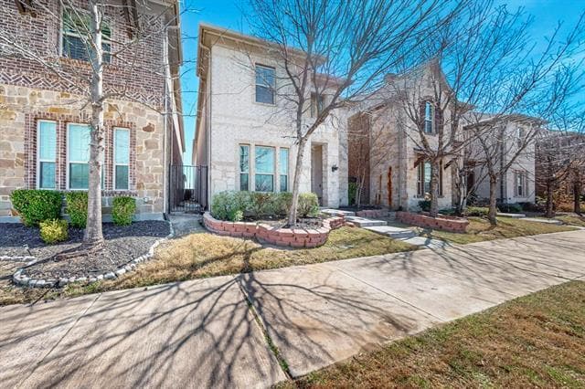 Building Photo - 792 Huntingdon St