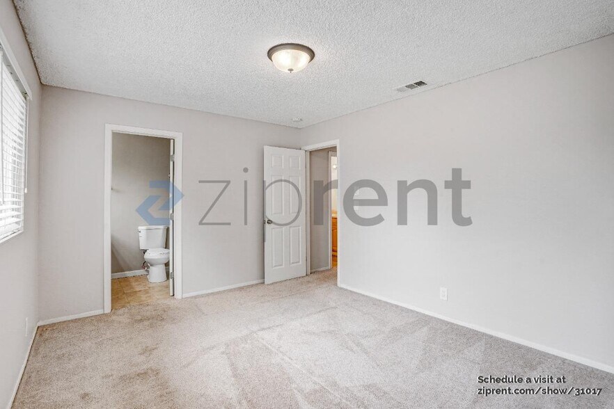 Building Photo - 619 Barnacle Way