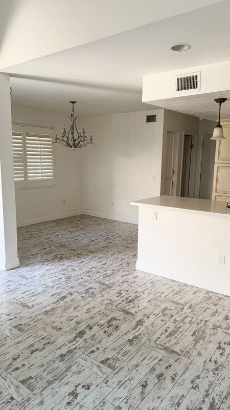 Building Photo - 8167 Vineyard Ave