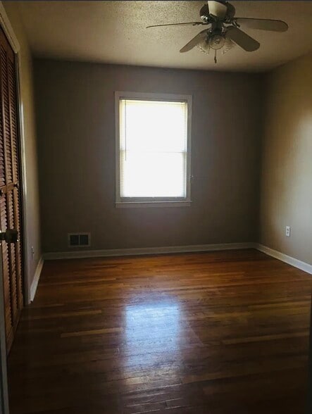 Building Photo - 2312 Cadden Rd