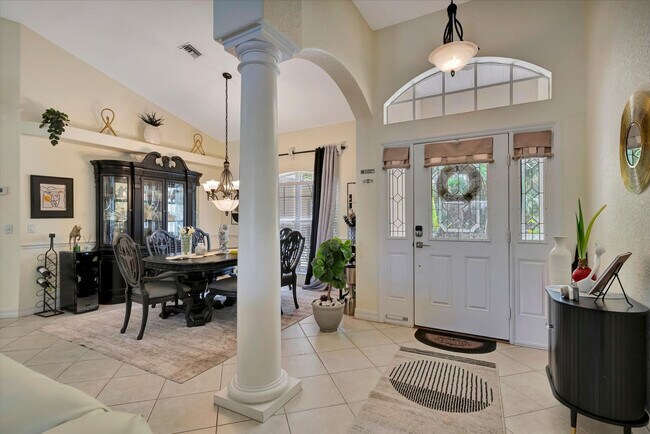 Building Photo - 19 Hoffer St