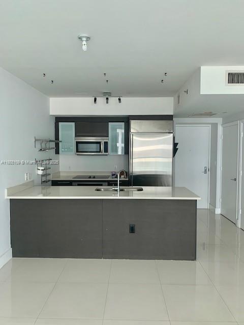 Building Photo - 500 Brickell Ave