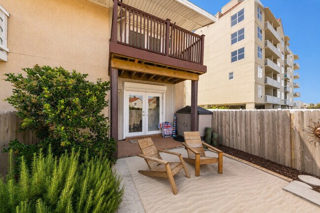 Building Photo - 318 Bream Ave