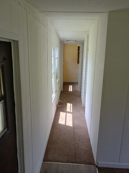 Building Photo - 140 NW Deer Run Gln