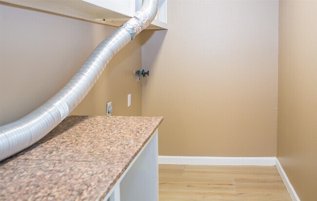 Building Photo - 16330 Cypress Point Dr