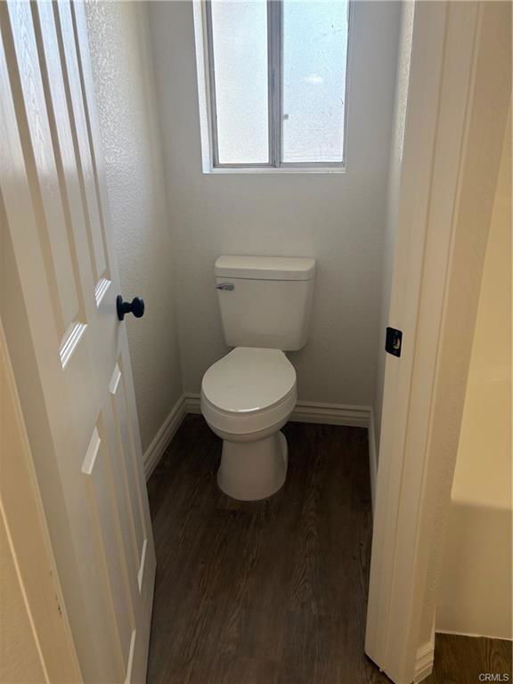 Building Photo - 37543 Royal Ct