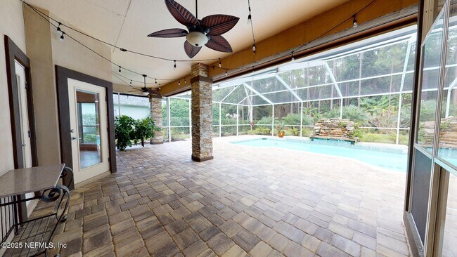 Building Photo - 7911 Vineyard Lake Rd N