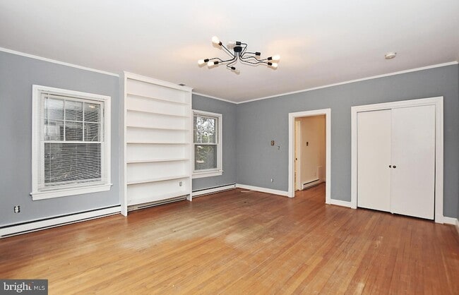 Building Photo - 4509 Ellicott St NW