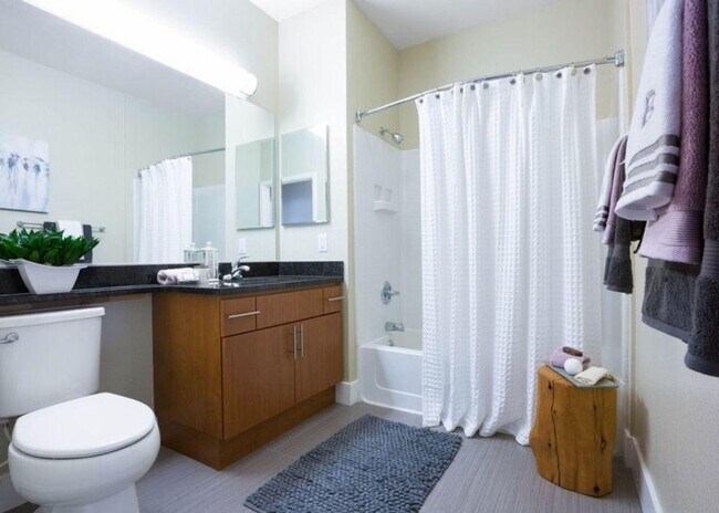 Building Photo - 2205 Bridgepointe Pkwy