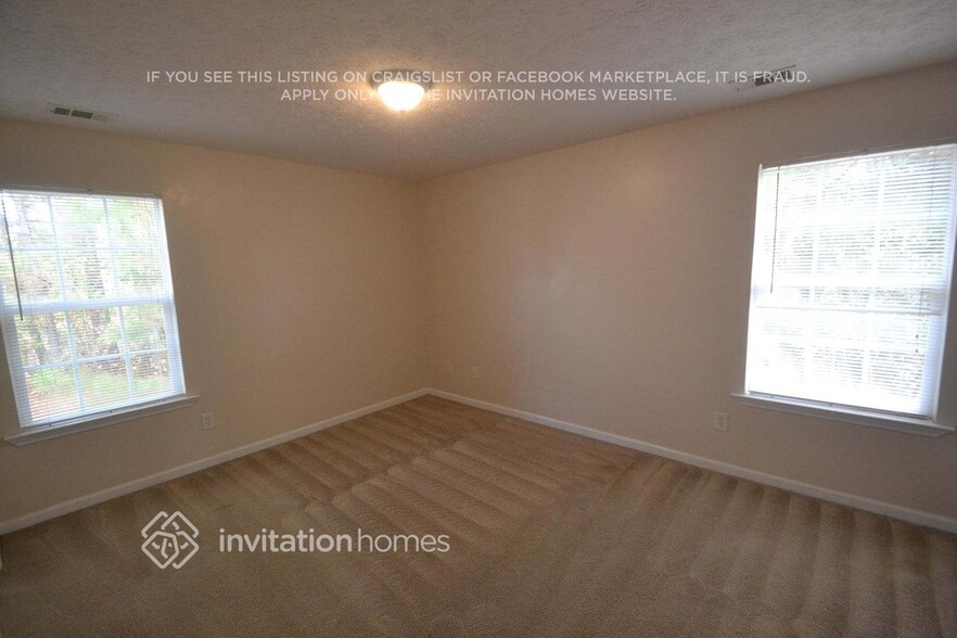 Building Photo - 65 Kenzi Way SW