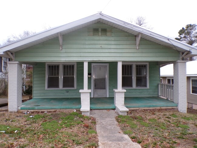 Primary Photo - 308 Lexington St
