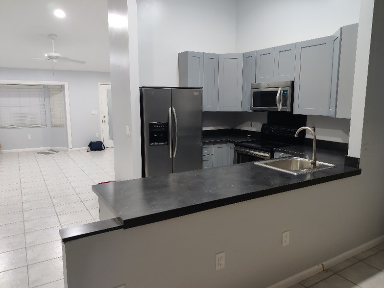 Building Photo - 4500 Mercado Dr