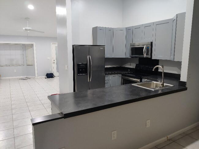 Building Photo - 4500 Mercado Dr