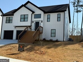 Building Photo - 518 Cole Creek Dr