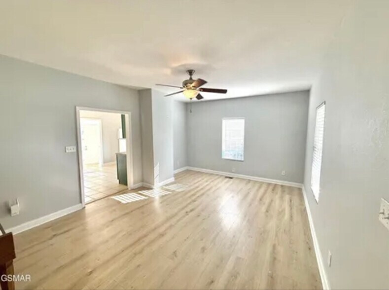 Building Photo - 275 Glascock St