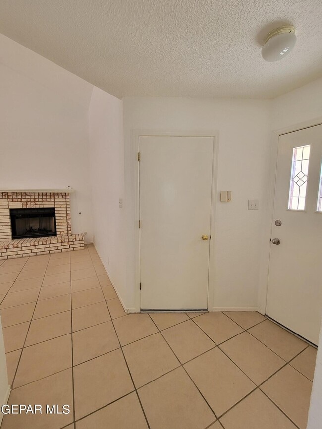 Building Photo - 8695 Pilgrimage Cir