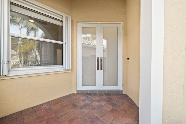 Building Photo - 2497 Bay Isle Dr