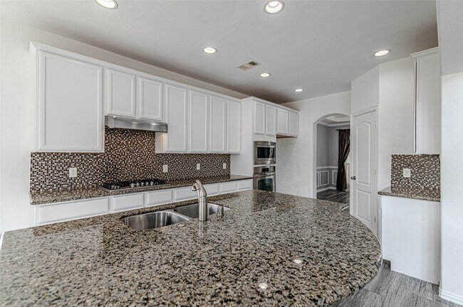 Building Photo - 6219 St Rosalia Dr