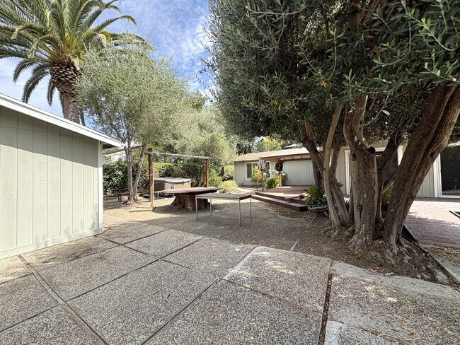 Building Photo - Exceptional Estate with Main Residence, Two ADUs & Office