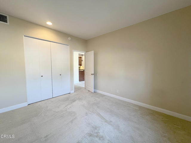 Building Photo - 960 San Pasqual St